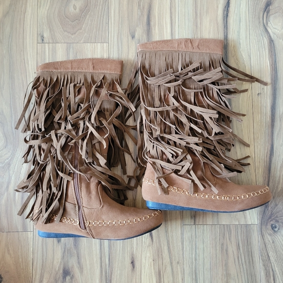 Yoki Brown Mudd-55 Fringe Boots - Picture 3 of 7